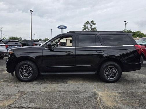 Agate Black Metallic 2025 Ford Expedition Active