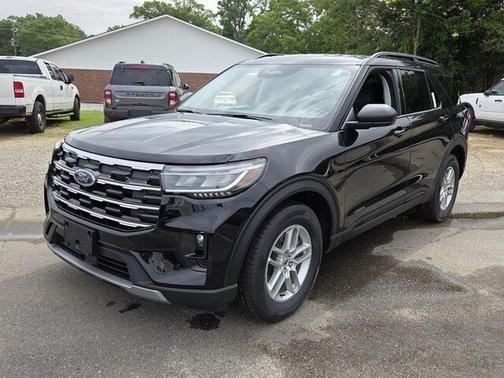Agate Black Metallic 2026 Ford Explorer Active