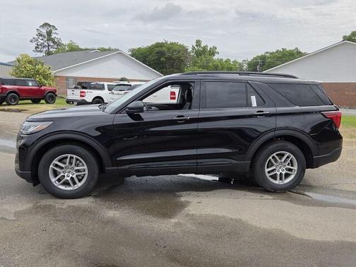 Agate Black Metallic 2026 Ford Explorer Active