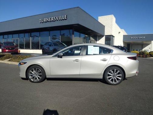 2025 Mazda Mazda3 FWD w/Preferred Package