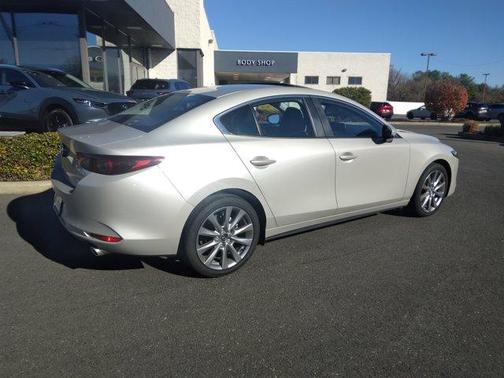 2025 Mazda Mazda3 FWD w/Preferred Package