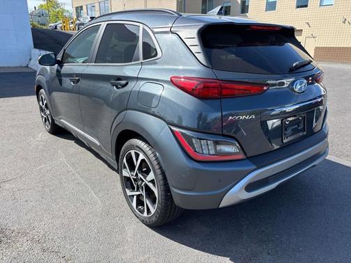 2022 Hyundai KONA Limited