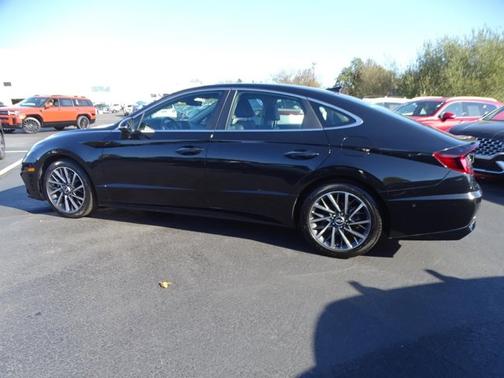 2020 Hyundai SONATA Limited