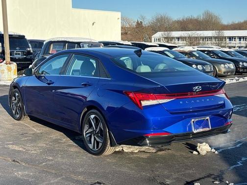 2023 Hyundai ELANTRA HEV Limited