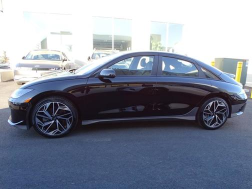 2023 Hyundai IONIQ 6 SEL