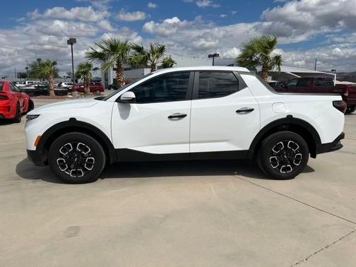 Photo 2 of 31 of 2022 Hyundai Santa Cruz 2.5L SEL