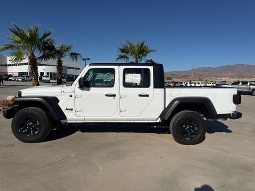 2024 Jeep Gladiator Sport