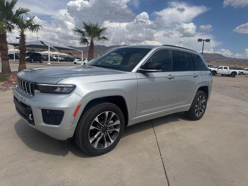 2025 Jeep Grand Cherokee Overland
