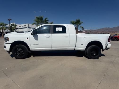 2024 RAM 3500 Laramie Mega Cab 4x4 64' Box