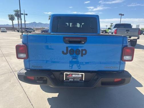 2025 Jeep Gladiator Sport