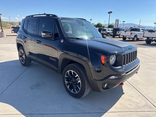 2023 Jeep Renegade Trailhawk