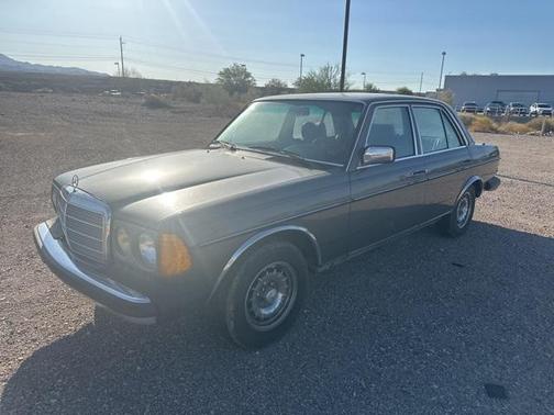 1985 Mercedes-Benz E-Class 300D