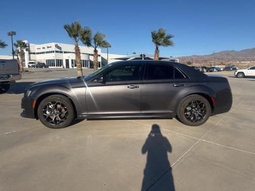 2022 Chrysler 300 Touring L AWD