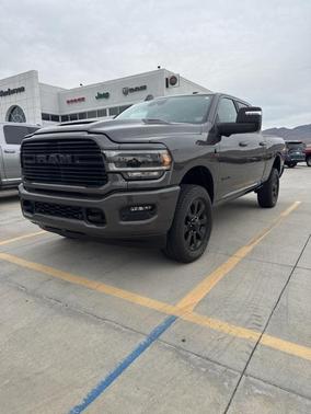 2024 RAM 2500 Laramie Crew Cab 4x4 64' Box