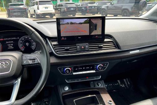 2024 Audi Q5 45 S line quattro Premium