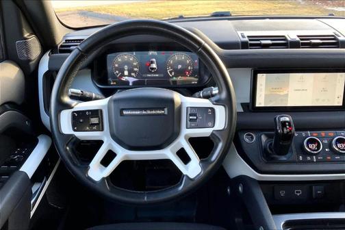 2022 Land Rover Defender 110 X-Dynamic SE