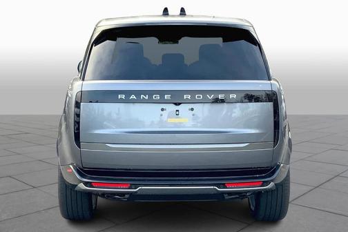 2025 Land Rover Range Rover P530 SE 7 Seat