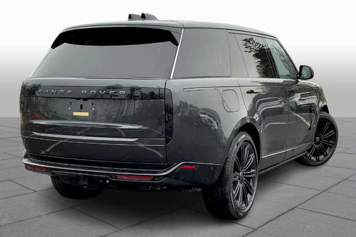 2025 Land Rover Range Rover P530 SE 7 Seat