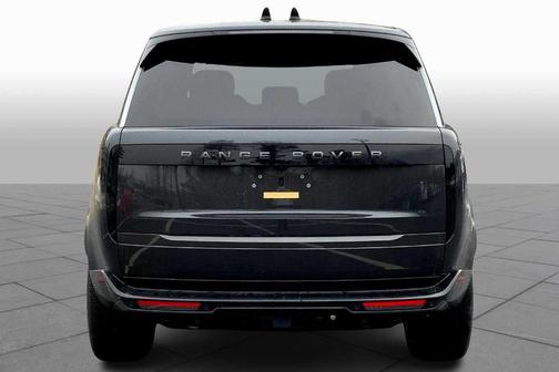 2025 Land Rover Range Rover P530 SE 7 Seat