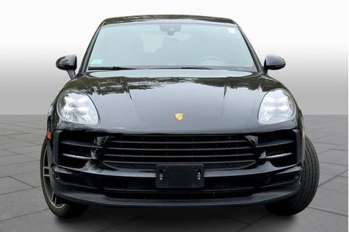 Photo 3 of 30 of 2021 Porsche Macan Base (PDK)