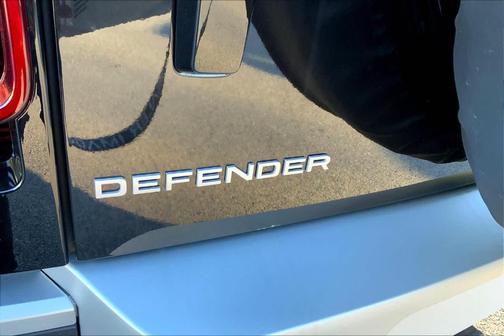 2025 Land Rover Defender P300