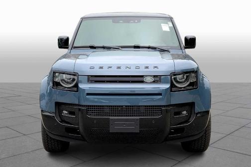 2025 Land Rover Defender P500 X-Dynamic SE