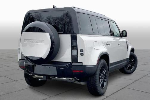 2026 Land Rover Defender 110 S