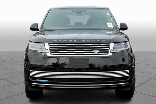 2025 Land Rover Range Rover P615 SV
