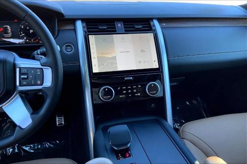 2025 Land Rover Discovery P360 Dynamic SE