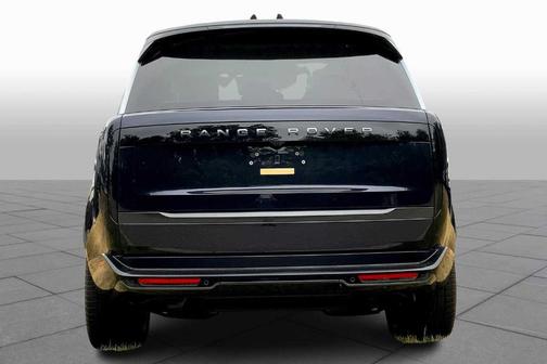 2025 Land Rover Range Rover P550e SE