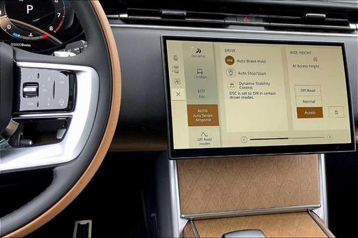 2025 Land Rover Range Rover P615 SV