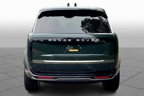 2025 Land Rover Range Rover P400 SE 7 Seat