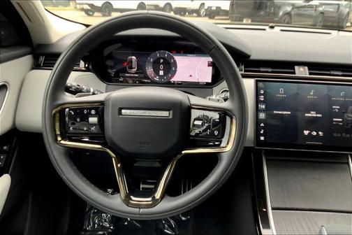 2025 Land Rover Range Rover Velar P250 Dynamic SE