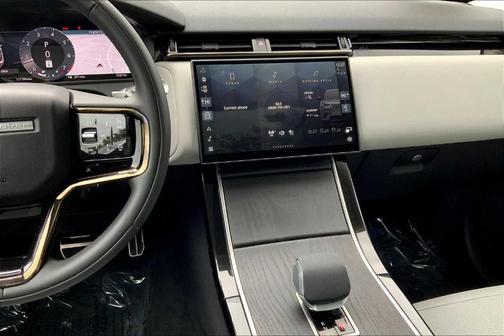 2025 Land Rover Range Rover Velar P250 Dynamic SE