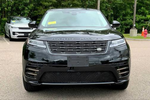 2025 Land Rover Range Rover Velar P250 Dynamic SE