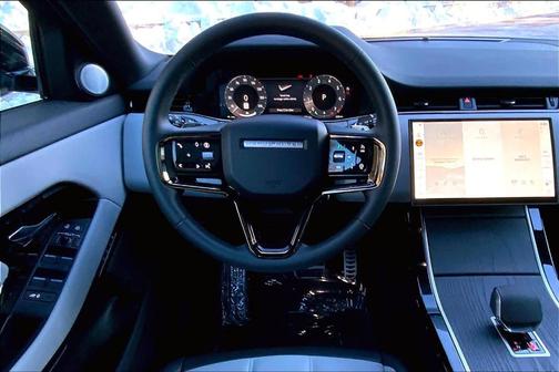 2026 Land Rover Range Rover Evoque Dynamic SE
