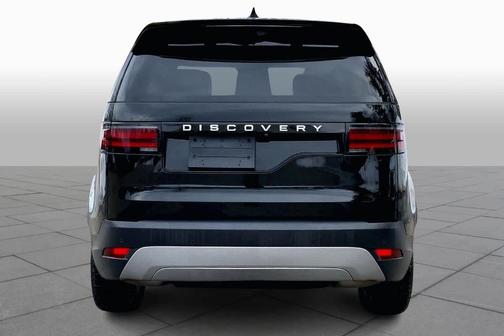 2024 Land Rover Discovery P300 S