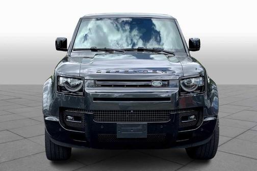 2023 Land Rover Defender 110 V8