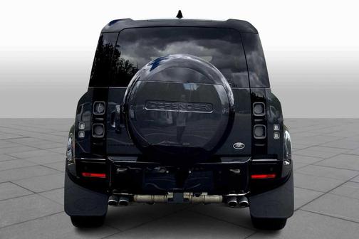 2023 Land Rover Defender 110 V8