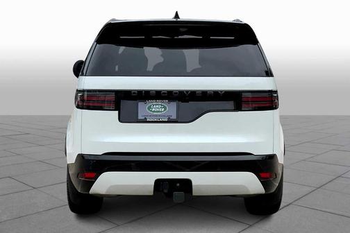 2024 Land Rover Discovery P300 Dynamic SE