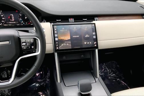 2025 Land Rover Discovery Sport S