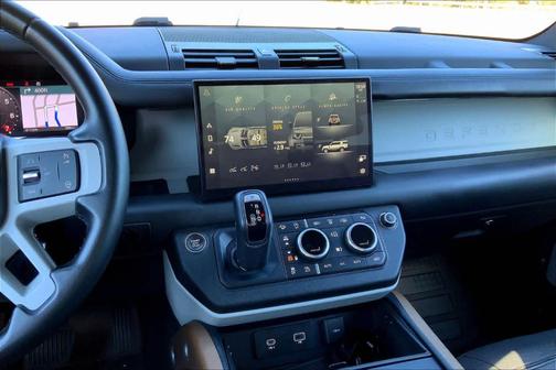 2023 Land Rover Defender X-Dynamic SE