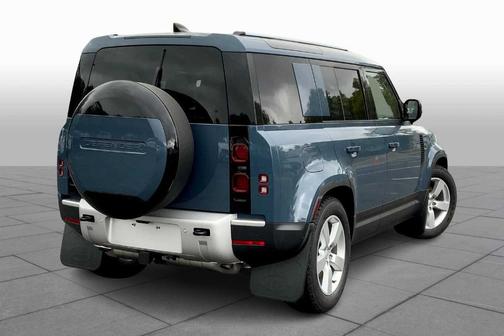 2025 Land Rover Defender P400 S