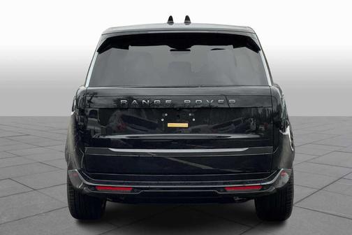 2025 Land Rover Range Rover P400 SE 7 Seat