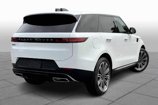 2025 Land Rover Range Rover Sport P360 SE