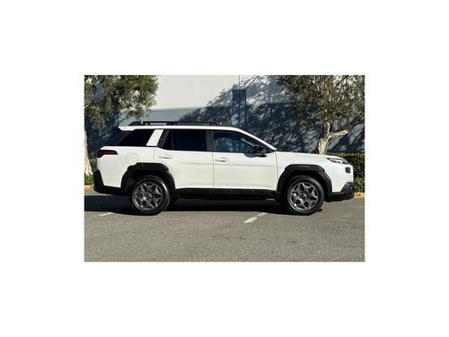 Crystal White Pearl 2026 Subaru Outback Premium