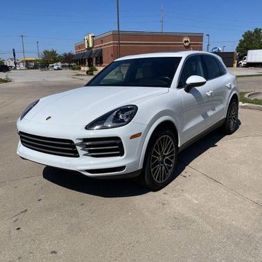 White 2019 Porsche Cayenne Cayenne