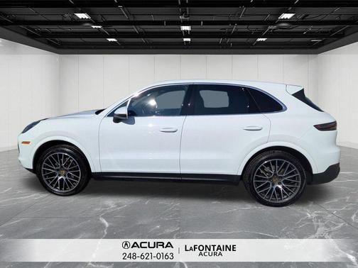 White 2019 Porsche Cayenne Cayenne