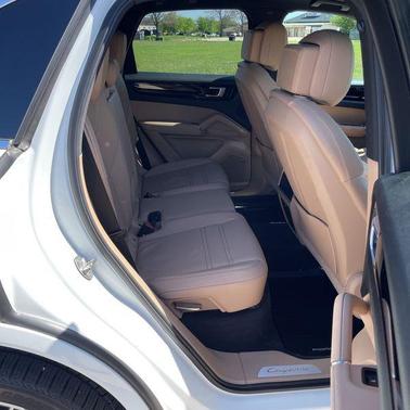 White 2019 Porsche Cayenne Cayenne