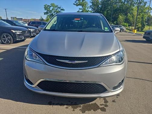 2019 Chrysler Pacifica Touring Plus